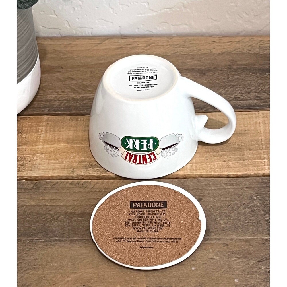 Friends Central Perk Cappuccino Mug with Lid White Ceramic Coffee Tea Cup 10oz - Picture 5 of 5